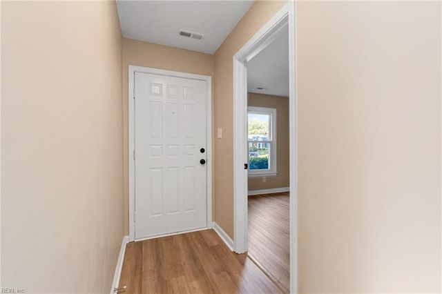 5416 Heatherton CT, Virginia Beach, VA 23462