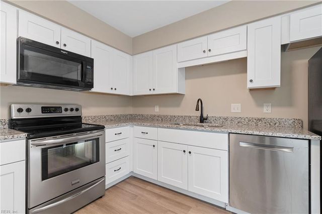 5416 Heatherton CT, Virginia Beach, VA 23462