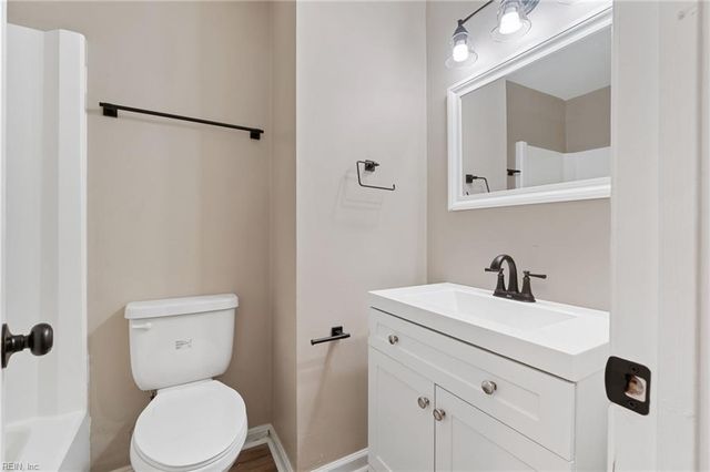 5416 Heatherton CT, Virginia Beach, VA 23462