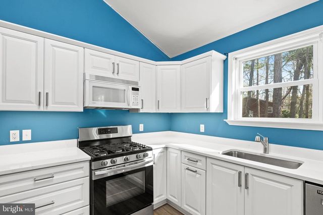 1 SURFERS WAY, Ocean Pines, MD 21811