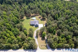 8851 Topeka Rd, Quinton, VA 23141