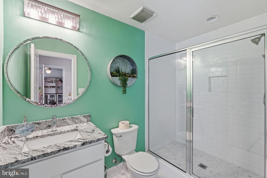 Image 29 of property listing at 11801 DINWIDDIE DR, Rockville, MD 20852