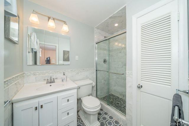 40 Hanson Lane, New Rochelle, NY 10804
