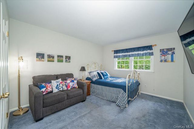 40 Hanson Lane, New Rochelle, NY 10804