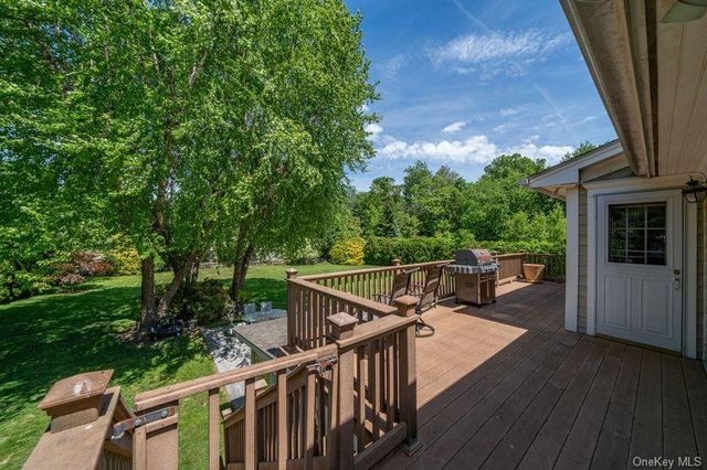 40 Hanson Lane, New Rochelle, NY 10804