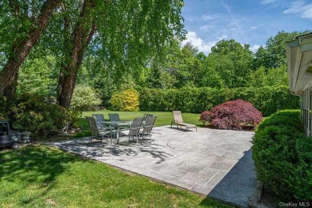 40 Hanson Lane, New Rochelle, NY 10804