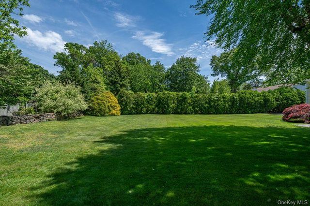 40 Hanson Lane, New Rochelle, NY 10804