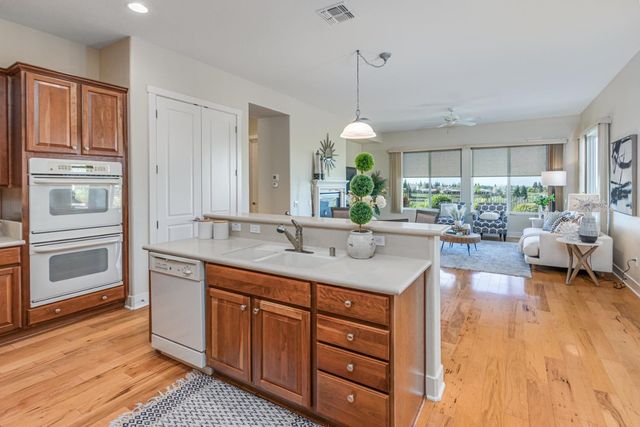 2507 Walden View Ln, Lincoln, CA 95648