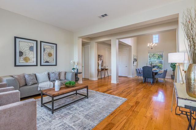 2507 Walden View Ln, Lincoln, CA 95648