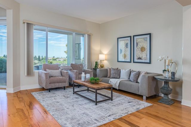 2507 Walden View Ln, Lincoln, CA 95648