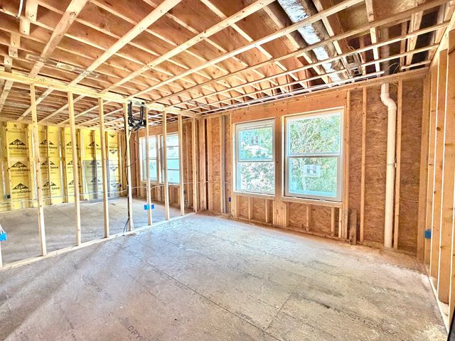 12 Alvin 2, Attleboro, MA 02703