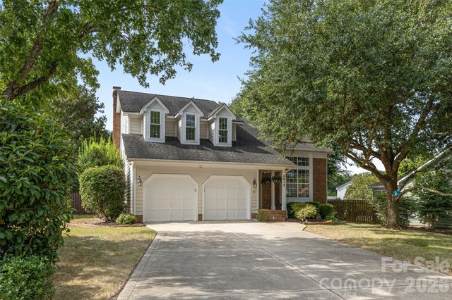 6818 Millingden Court, Charlotte, NC 28277