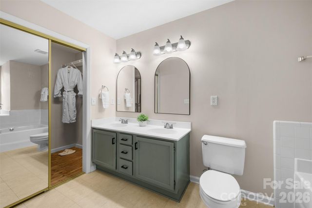 6818 Millingden Court, Charlotte, NC 28277