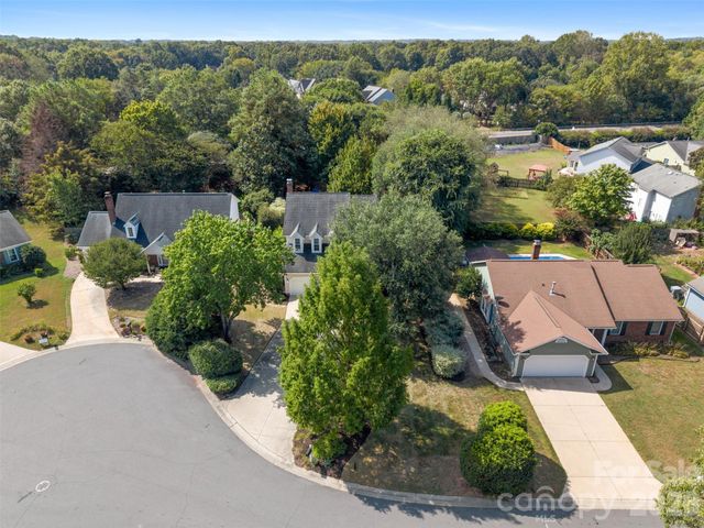 6818 Millingden Court, Charlotte, NC 28277