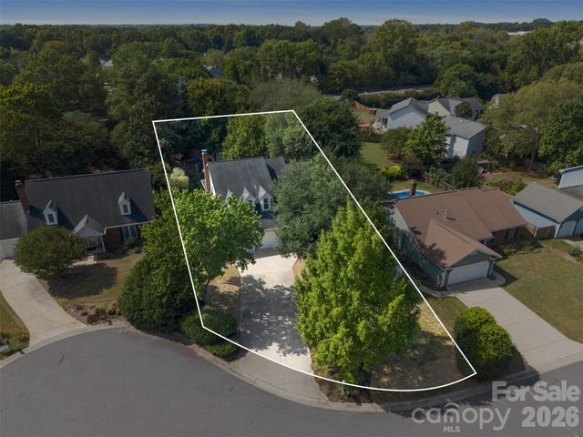 6818 Millingden Court, Charlotte, NC 28277