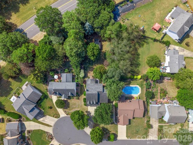 6818 Millingden Court, Charlotte, NC 28277