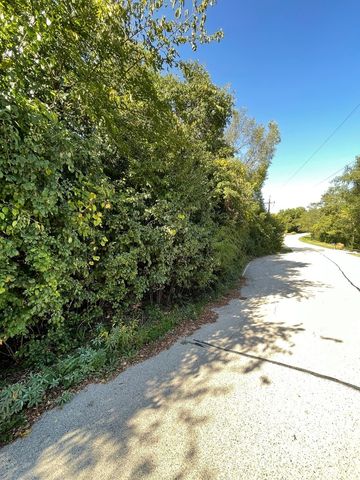 24334 N Grandview Drive, Lake Barrington, IL 60010