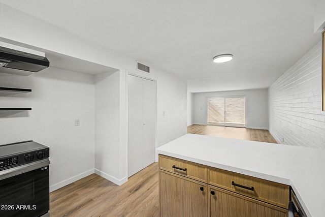 3505 E CAMPBELL Avenue 8, Phoenix, AZ 85018