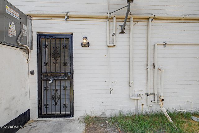 3505 E CAMPBELL Avenue 8, Phoenix, AZ 85018