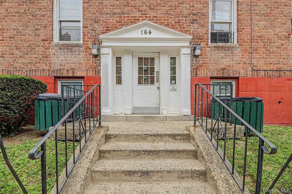 164 Ravine Avenue 3A, Yonkers, NY 10701 — exterior