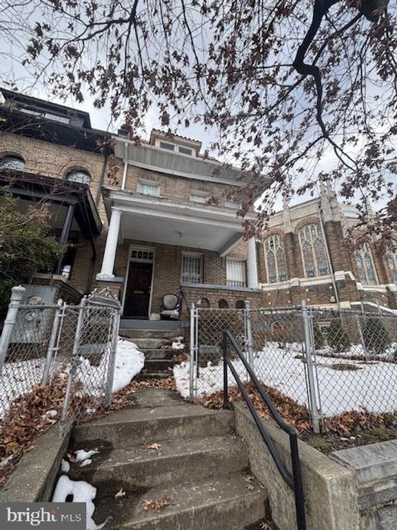 4210 NEW HAMPSHIRE AVE NW, Washington, DC 20011