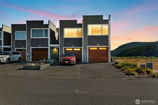 2301 Skyline Way #1, Anacortes, WA 98221