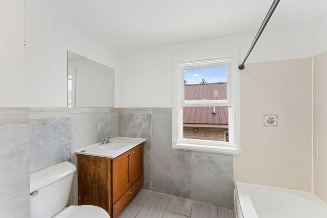 3632 4th Avenue S, Minneapolis, MN 55409