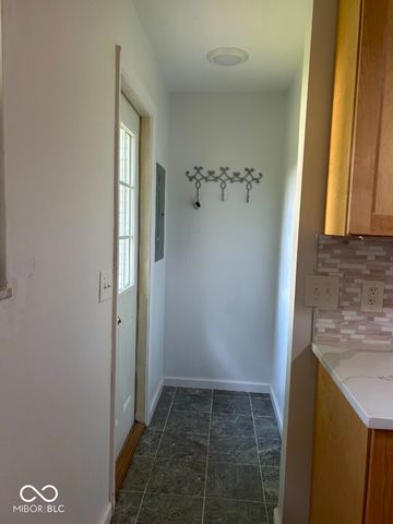 122 Norris Drive, Anderson, IN 46013