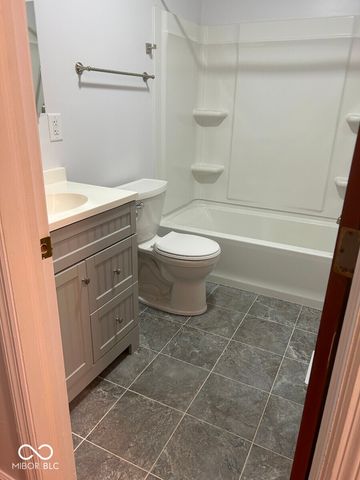 122 Norris Drive, Anderson, IN 46013