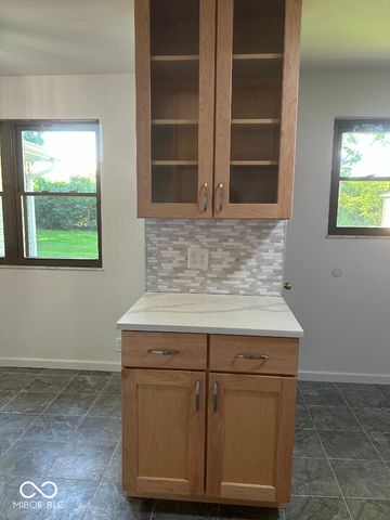 122 Norris Drive, Anderson, IN 46013