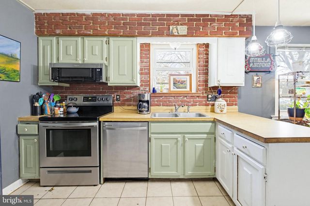 1038 MONTICELLO LN, Lancaster, PA 17603