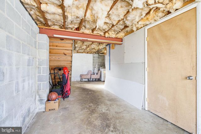 1038 MONTICELLO LN, Lancaster, PA 17603