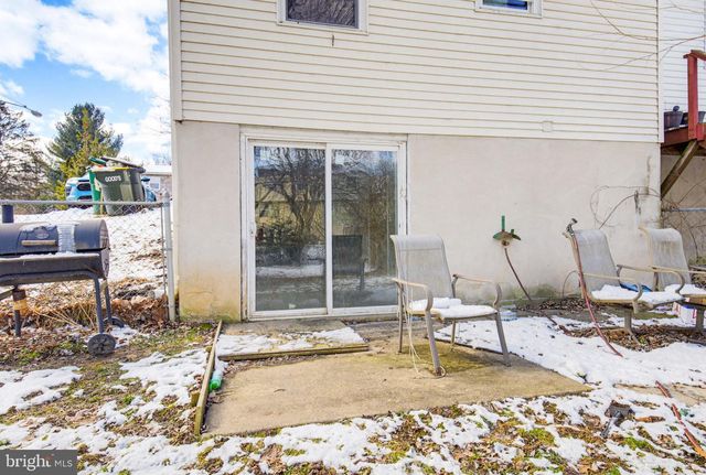 1038 MONTICELLO LN, Lancaster, PA 17603