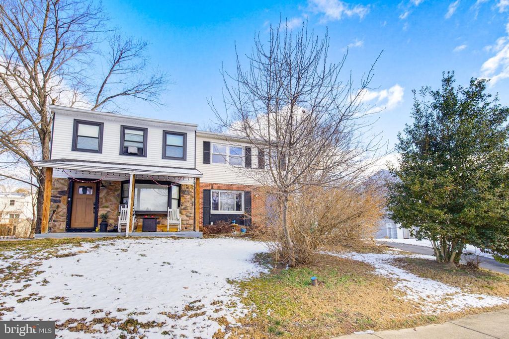 1038 MONTICELLO LN, Lancaster, PA 17603
