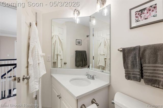 1440 Otter Drive, Rochester Hills, MI 48306