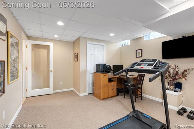 1440 Otter Drive, Rochester Hills, MI 48306