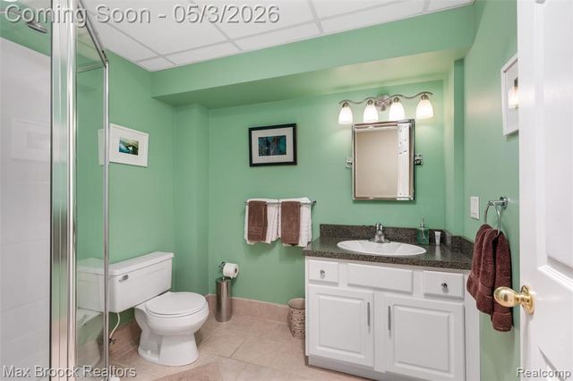 1440 Otter Drive, Rochester Hills, MI 48306