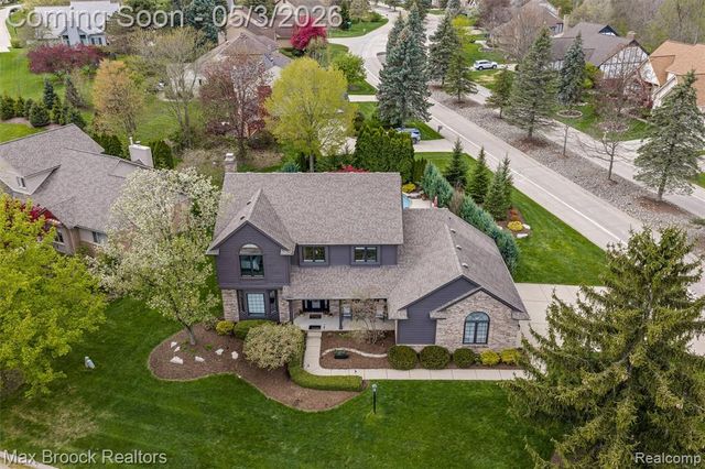1440 Otter Drive, Rochester Hills, MI 48306