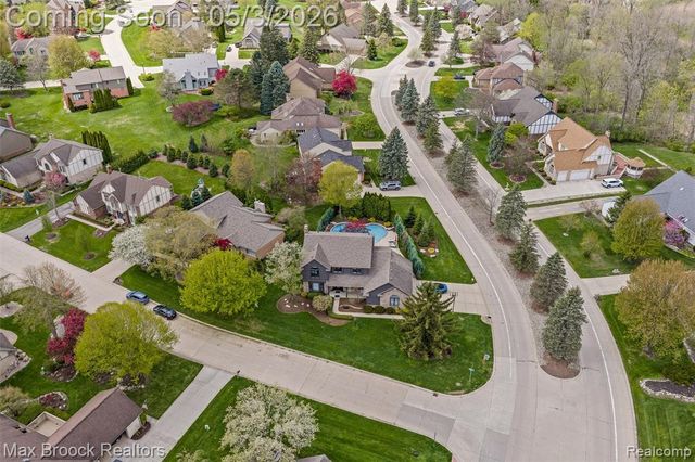 1440 Otter Drive, Rochester Hills, MI 48306