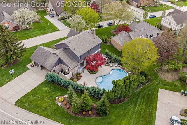 1440 Otter Drive, Rochester Hills, MI 48306