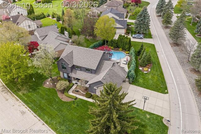 1440 Otter Drive, Rochester Hills, MI 48306