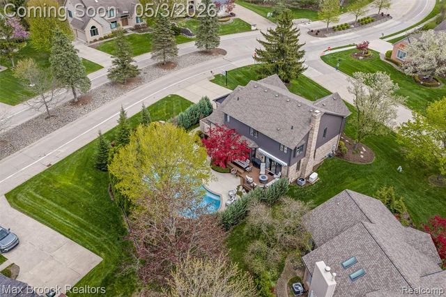 1440 Otter Drive, Rochester Hills, MI 48306