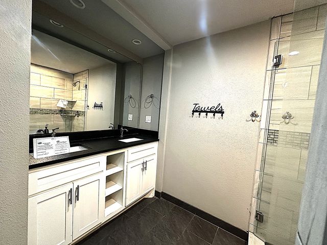 274 Lakecrest Drive, Pottsboro, TX 75076