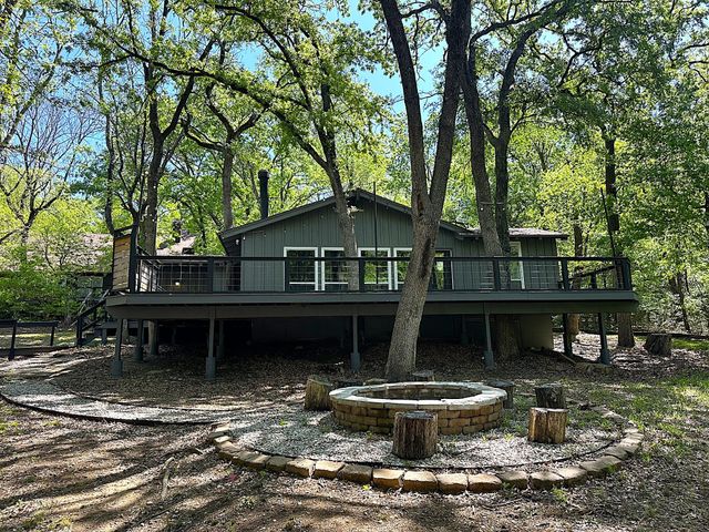 274 Lakecrest Drive, Pottsboro, TX 75076