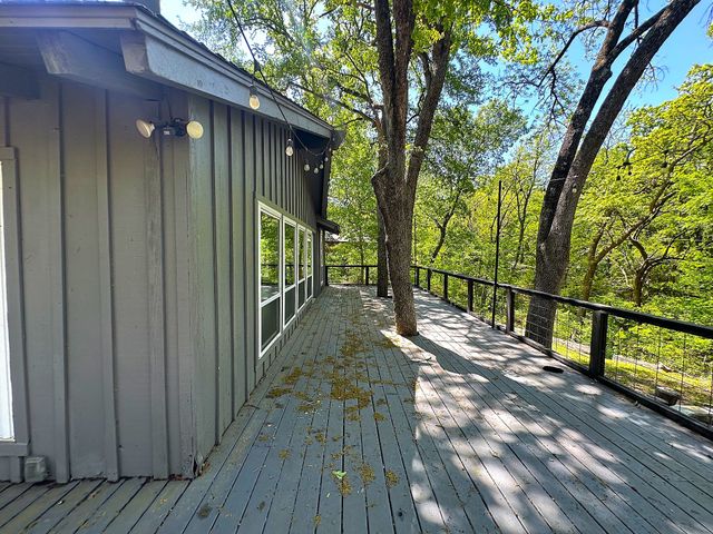 274 Lakecrest Drive, Pottsboro, TX 75076