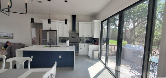 407 Lamplight, Spring Branch, TX 78070