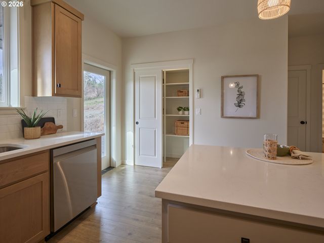 1834 Rose Valley Rd, Kelso, WA 98626