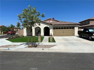 1342 W Athem Place W, Hemet, CA 92543