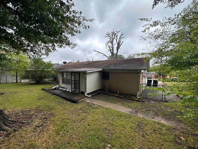 305 N Forest Ave, Tyler, TX 75702