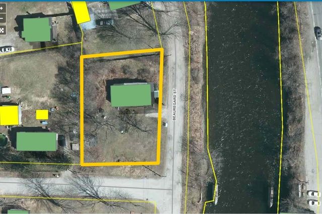 24 Beauregard Street, Claremont, NH 03743